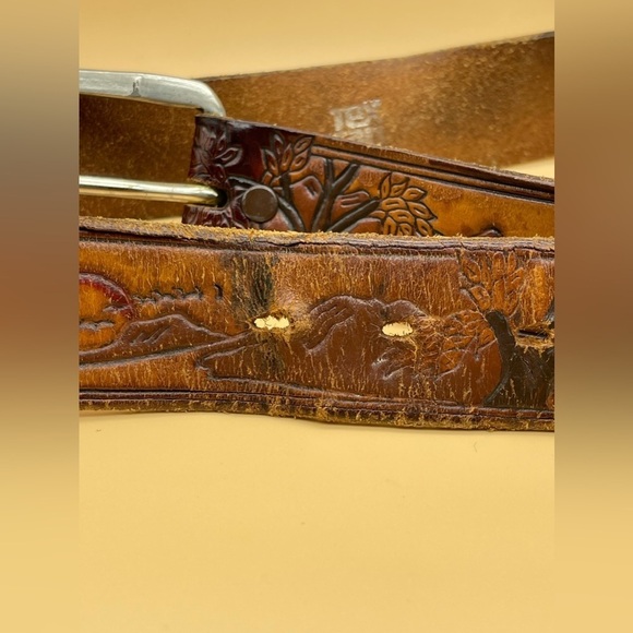 Tex Tan Embossed Leather Belt, Size 32, Vintage, Preowned - Picture 13 of 13